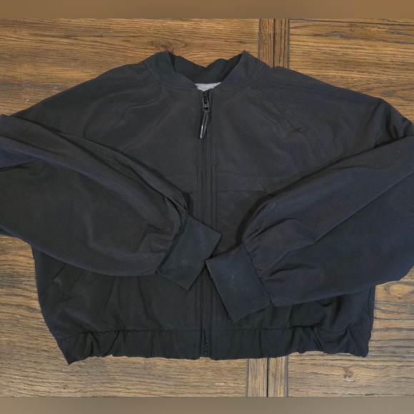 Athleta Girls Bomber Jacket Fall Sporty Crop Size 7 - Picture 2 of 8